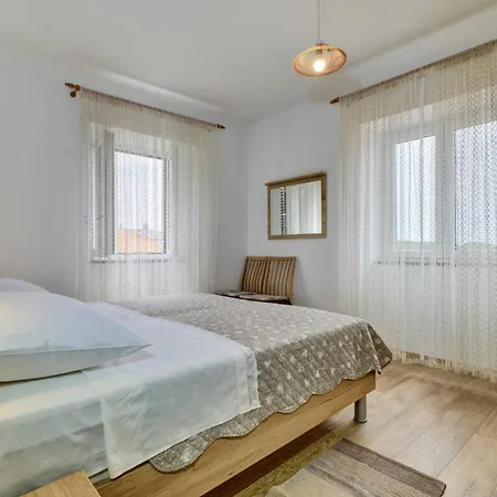Apartment Dani 1 Cozy With Balcony & View