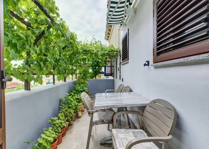 Dani 1 Cozy With Balcony & View * Mali Lošinj