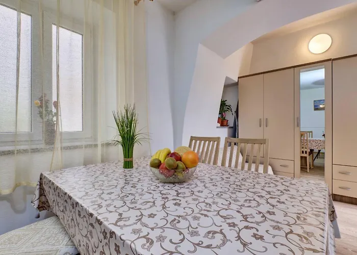 Dani 1 Cozy With Balcony & View Appartamento