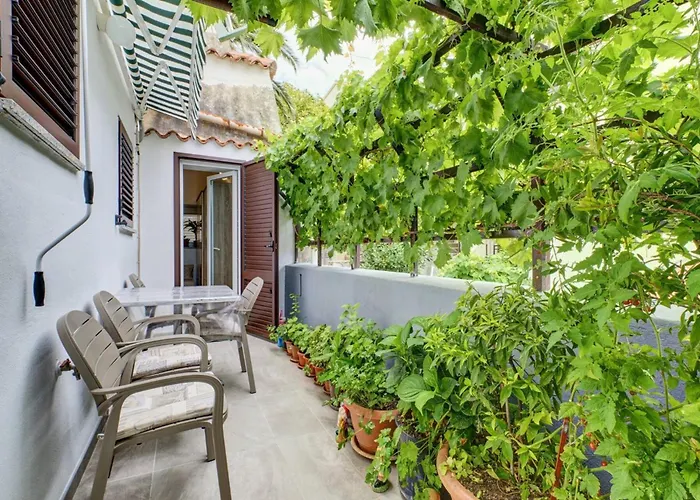 Appartamento Dani 1 Cozy With Balcony & View *